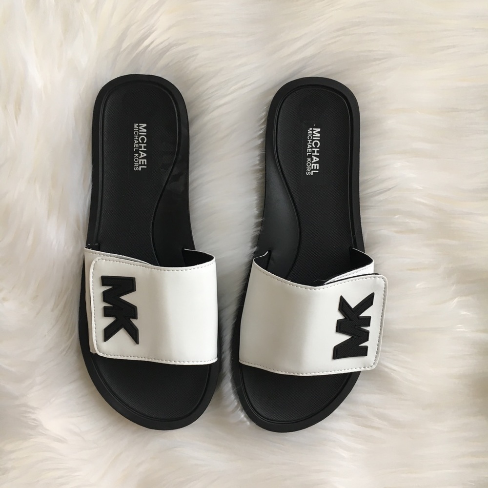 New! Michael Kors pool shoes. - Picture 3 of 8